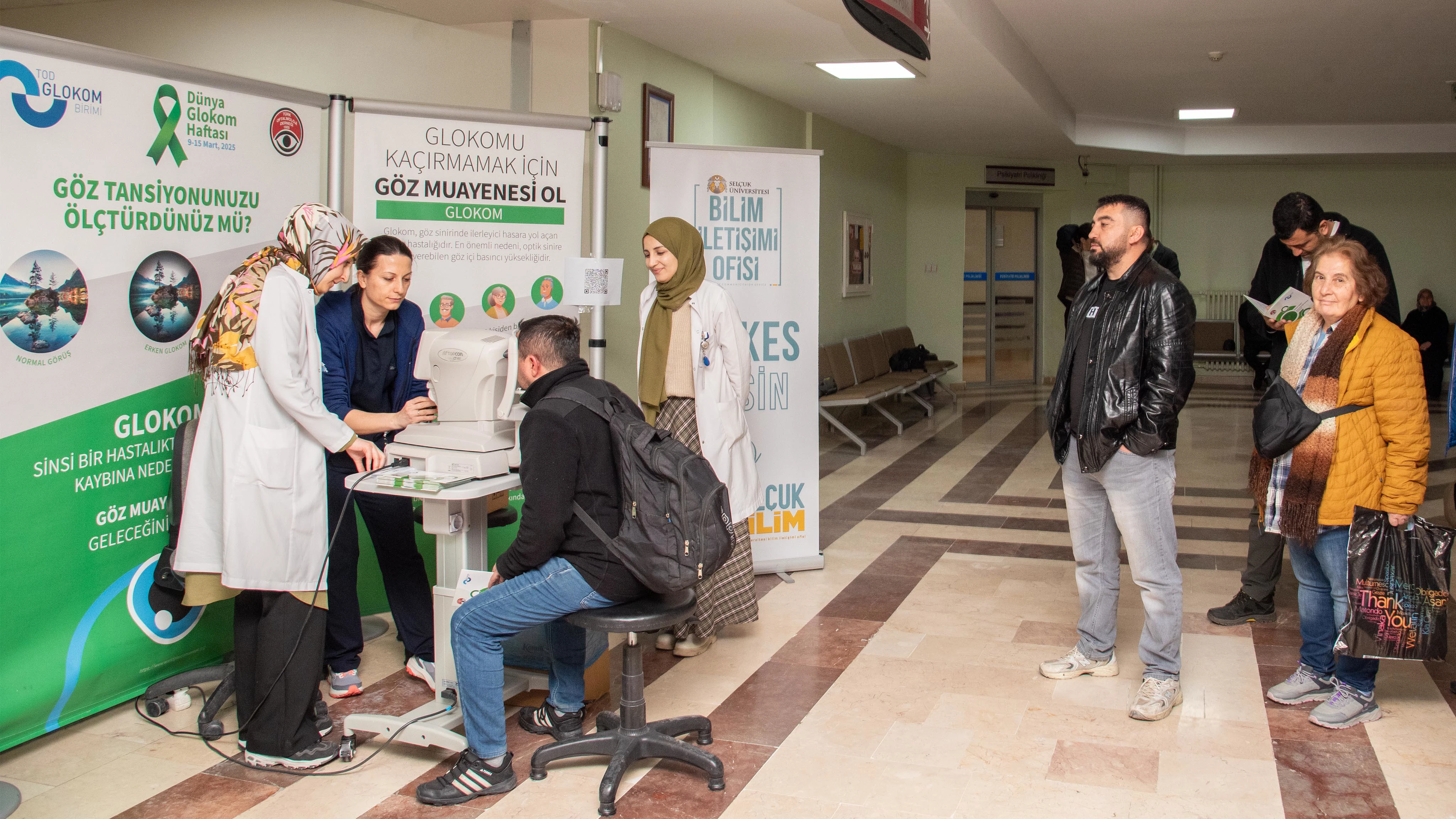 Selçuk Üniversitesinde kurulan stantta 3 gün göz tansiyonu ölçülecek